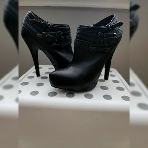 G by Guess Ankle Booties